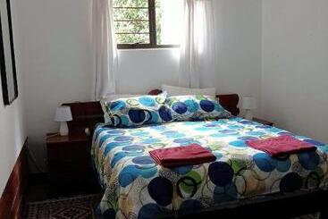 膳宿费 Redview House