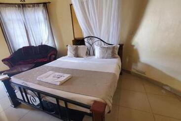 فندق Le Voyage Resort Kitale