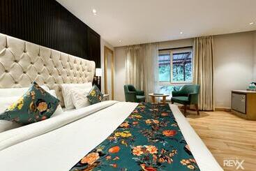 Отель Rockland Residency