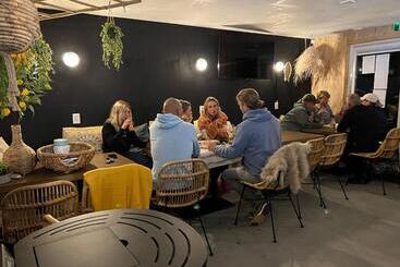 B&b/tiny House Bij Zee