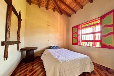 Pansiyon Residencia Artistica Y Hostal Los Colores