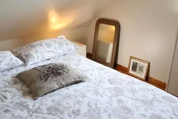 Nocleg ze śniadaniem Le Petit Manoir De La Vernelle