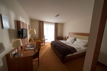 酒店 & Café Strandeck