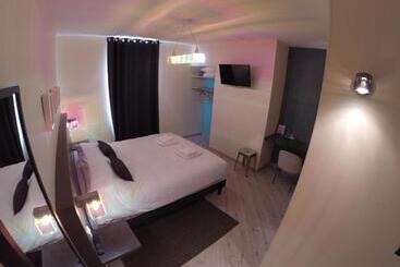 Hotel Logis Hôtel & Restaurant Le Cadet De Gascogne