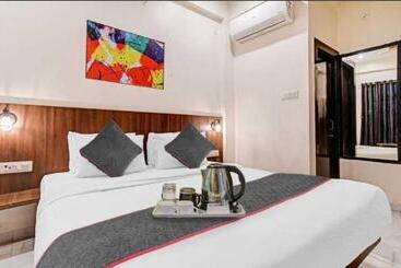 Collection O Hotel Shree Ram Regency