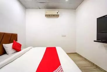 Hotel O Aashirvad