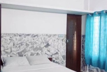 Hotel Fabexpress Aabriz Residency