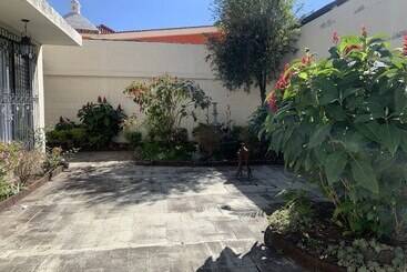 Aparthotel Gold House