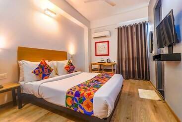 호텔 The Leamington Fab