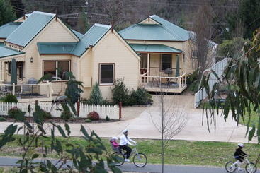 Autumn Affair Cottages