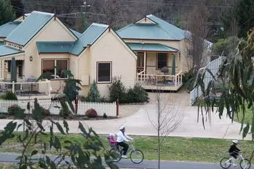 Autumn Affair Cottages