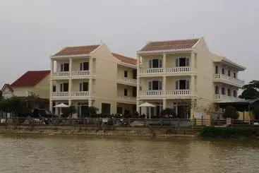 בית מלון כפרי Sun Boat