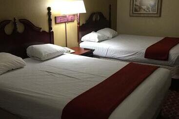 Отель Super Inn & Suites Philadelphia