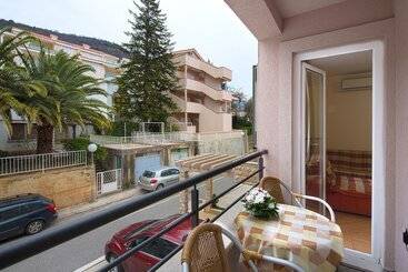 Apartamenty turystyczne Petrovac Holiday Apartments