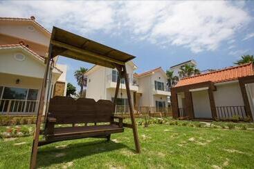 Villa Soranghozen Pension