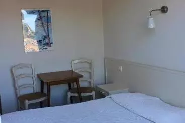 Hotel Cyrnos