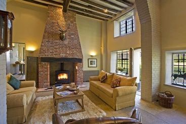 קוטג'' Darsham Old Hall