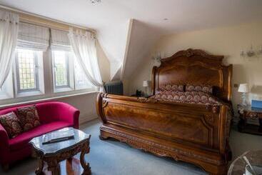 Cămin Berwick Lodge