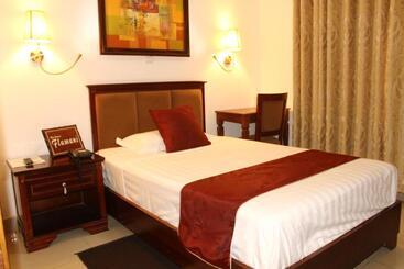 هتل Residence Flamani
