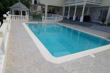 펜션 The Royal Kensington Guest House