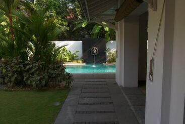 Hotel Le Colonial 1506   Exclusive Luxury Hideaway