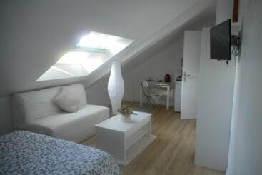 ベッドアンドブレックファースト Gadeyne Nathalie Le Chalet De Malvoue