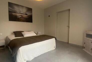 مبيت وإفطار Les Centaurines