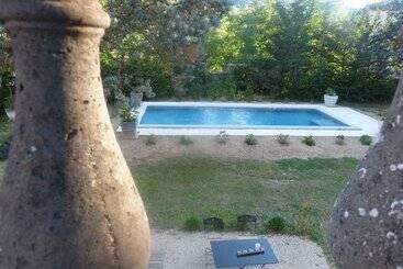 مبيت وإفطار Mas Moise