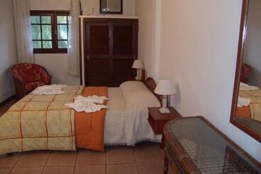 מלון דירות La Alhambra Apart