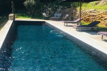 ベッドアンドブレックファースト Le Mas De Laval