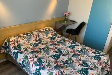 בית מלון כפרי Bains Sarrailh