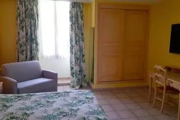 Hotel Hôtel Les Palmiers
