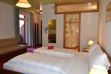 هتل Angerburg Blumen