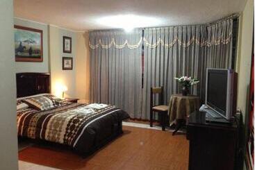 ホテル Hostal Jora Continental