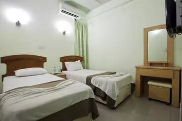 هتل Kaani Lodge