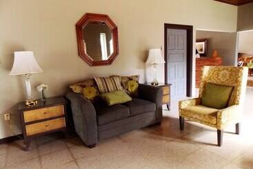 Timeless Hotel Boutique