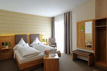 Gasthof Hotel Zum Hirschs