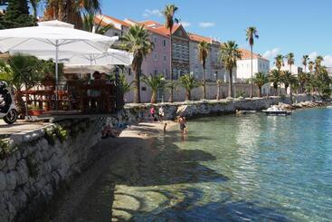ホテル Double Room Korcula 4356c