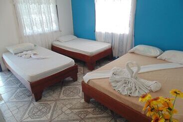 هتل Cabinas Miss Miriam 2