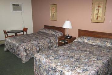 Отель Fort Nelson