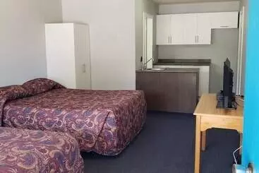 Sportsman Motel