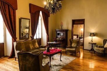 Otel Santa Lucia House Forum