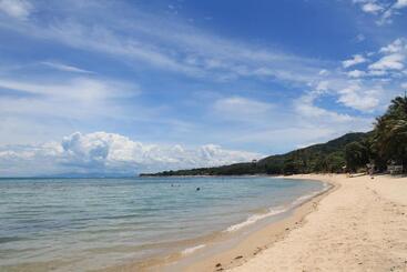 リゾートホテル New Hut Bungalow