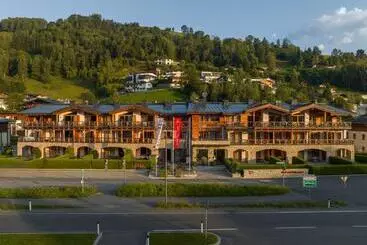 هتل Avenida Mountain Lodges Kaprun