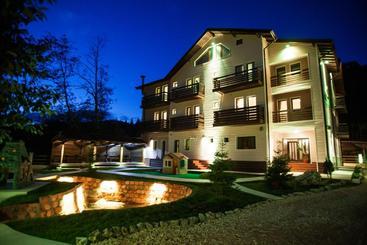 فندق Draga Maria