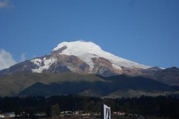 בית מלון כפרי Hostal Mitad Del Mundo