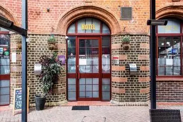Hotel The Arch
