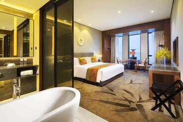 בית מלון כפרי Wyndham Grand Plaza Royale Kaidi