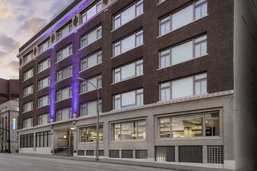 هتل Holiday Inn Express   Kansas City Downtown, An Ihg