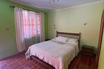 هتل Casa Del Profesor Iquique